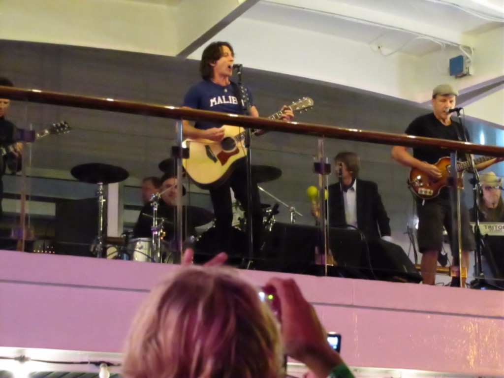 Rick Springfield and Friends Sing the Beatles